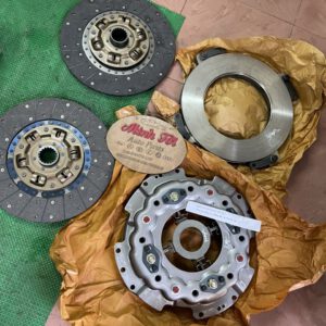 BỘ CÔN (BÀN ÉP+ĐĨA CÔN 2C+ĐĨA LI HỢP TỲ CÔN) NISSAN 380 TẢI