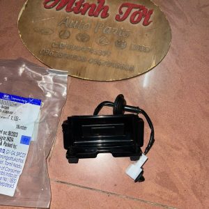 CÔNG TẮC MỞ CỬA HẬU HYUNDAI GRAND I10-HÀNG XỊN ẤN