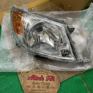 ĐÈN PHA TOYOTA HILUXE 2011