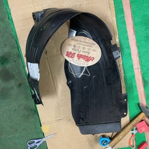 CHẮN BÙN TAI XE GRAND I10-2024